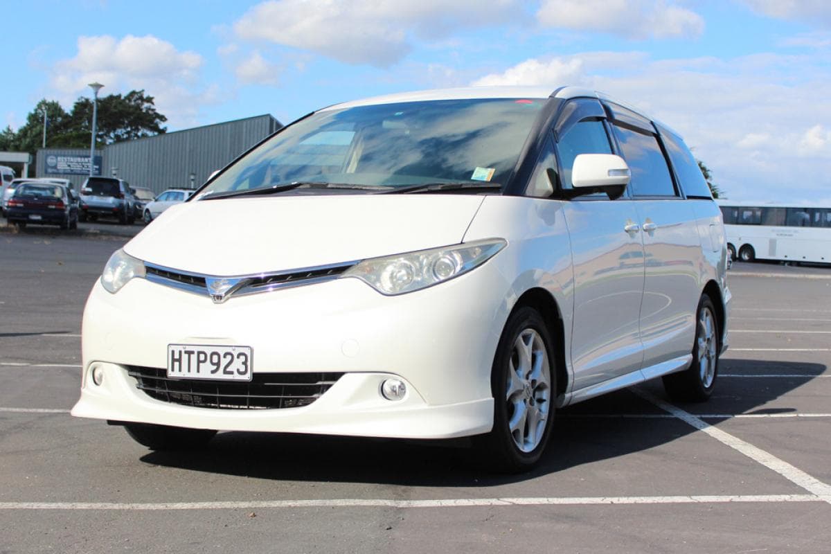 Toyota Estima (7 Seater)